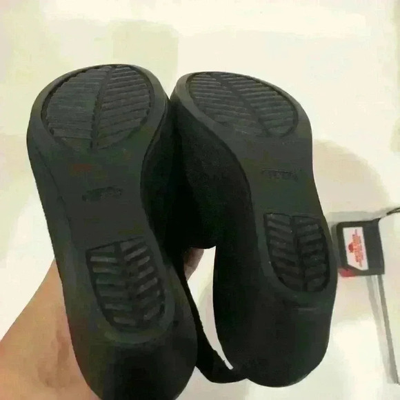 Women’s Crocs Black Heels Size 4 - Picture 7 of 8